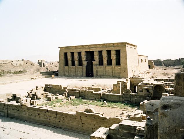 03dendara