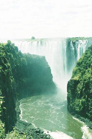 10victoria-falls