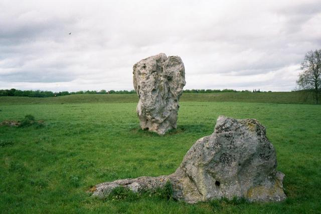 Avebury1