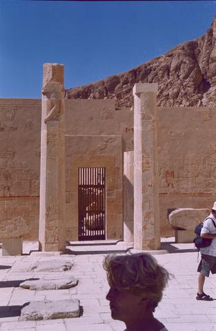 02hatshepsut