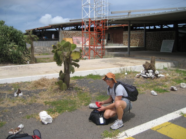 photo of Glenn at the baltra airport