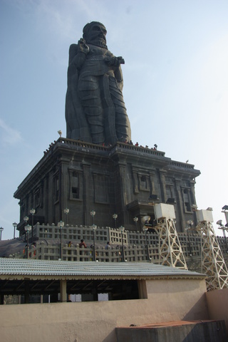 Image of Thiruvalluvar statue