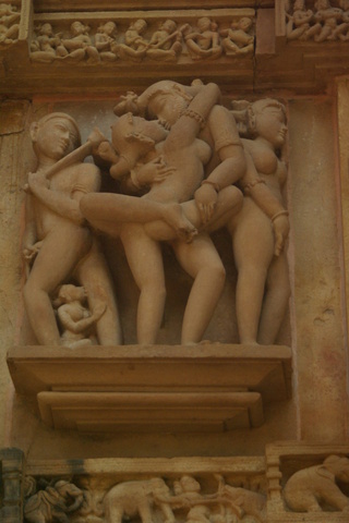 sculpture of lover’s embrace