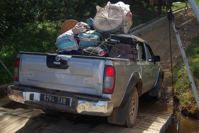 Image of 4x4 leaving ferry